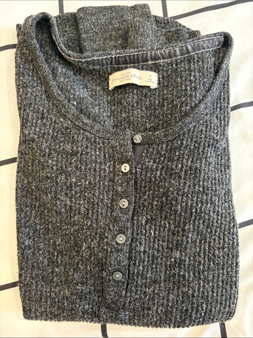 Abercrombie & Fitch Charcoal Gray Waffle Henley Cardigan